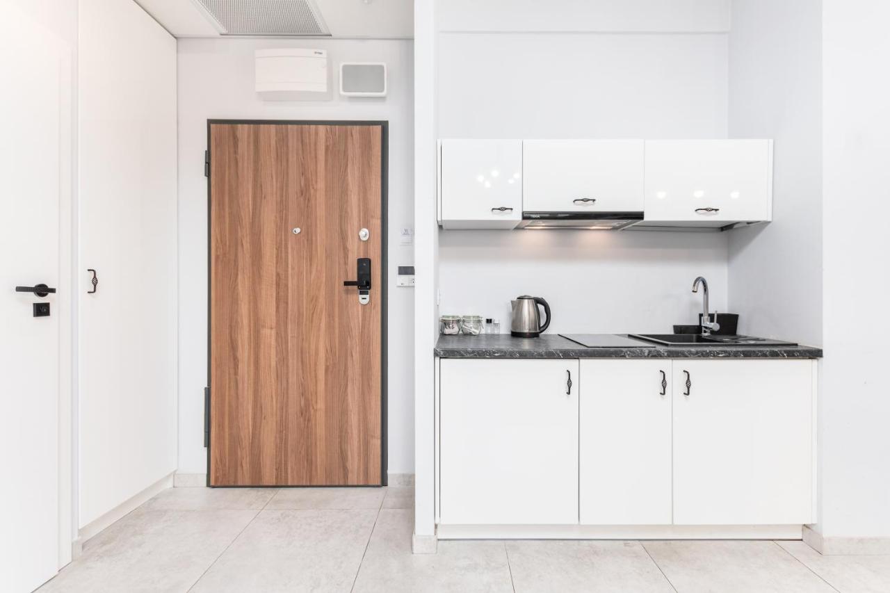 Prymasa Tysiaclecia 83A C - D By Homeprime Warsaw Luaran gambar