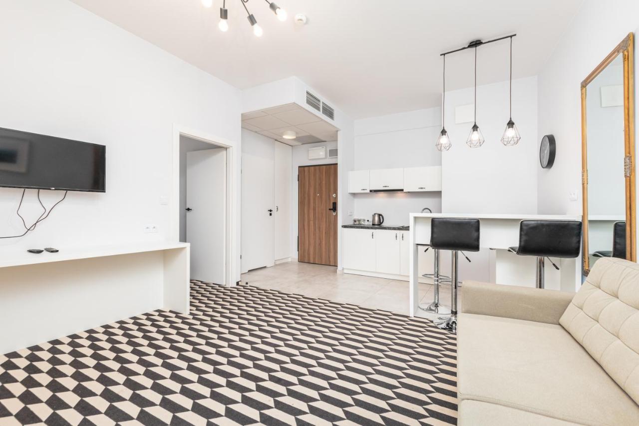 Prymasa Tysiaclecia 83A C - D By Homeprime Warsaw Luaran gambar