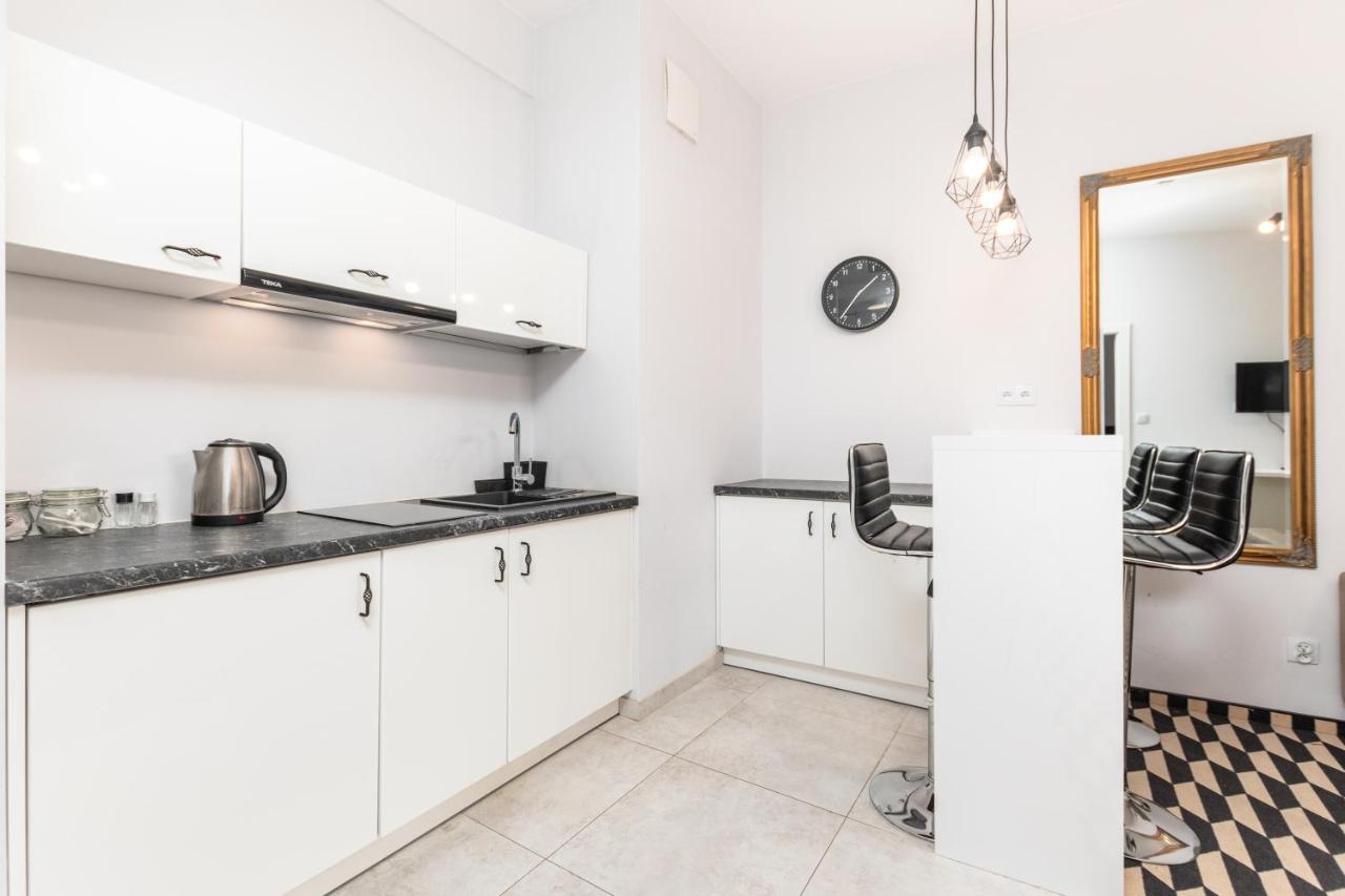 Prymasa Tysiaclecia 83A C - D By Homeprime Warsaw Luaran gambar
