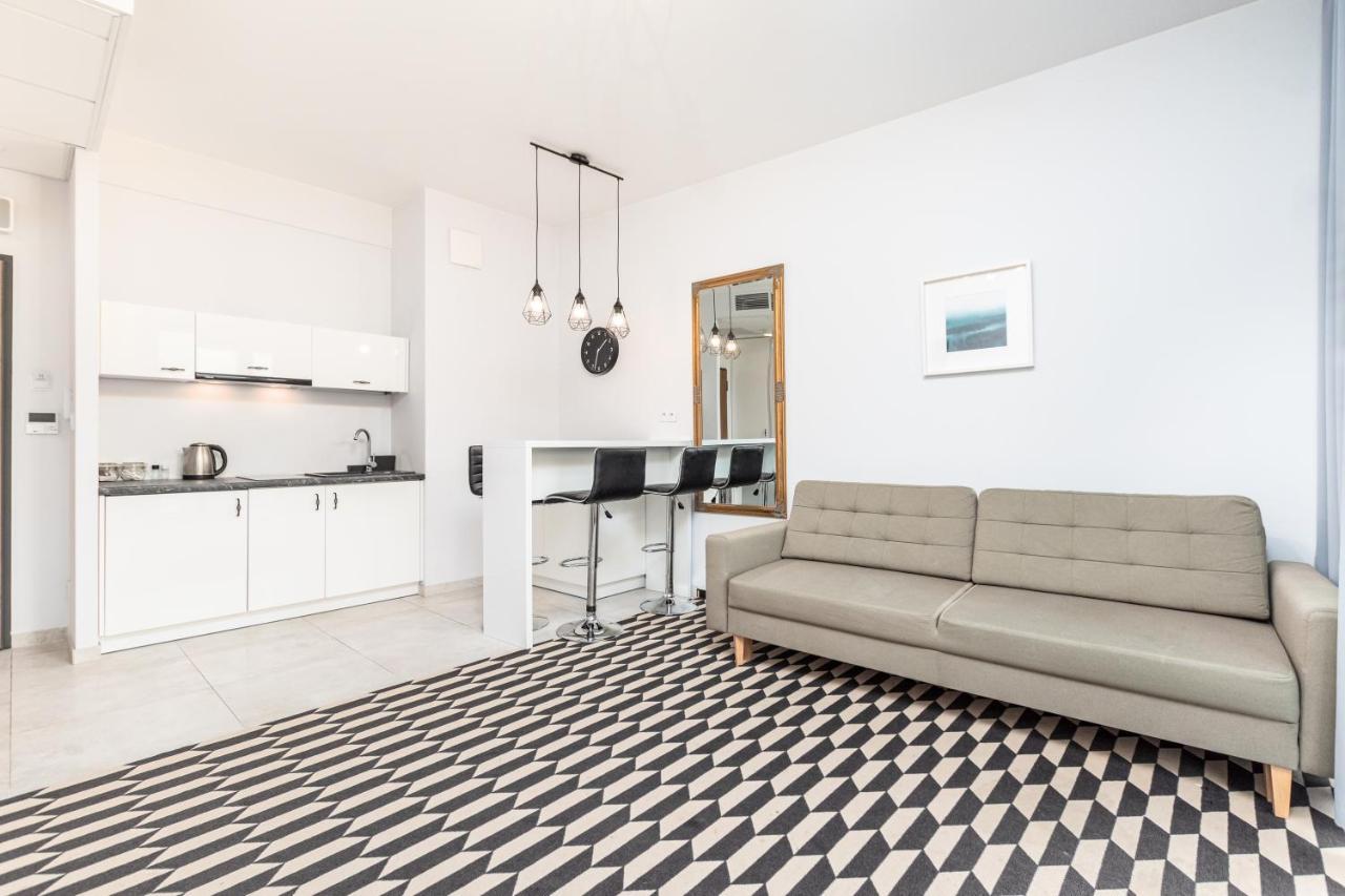 Prymasa Tysiaclecia 83A C - D By Homeprime Warsaw Luaran gambar