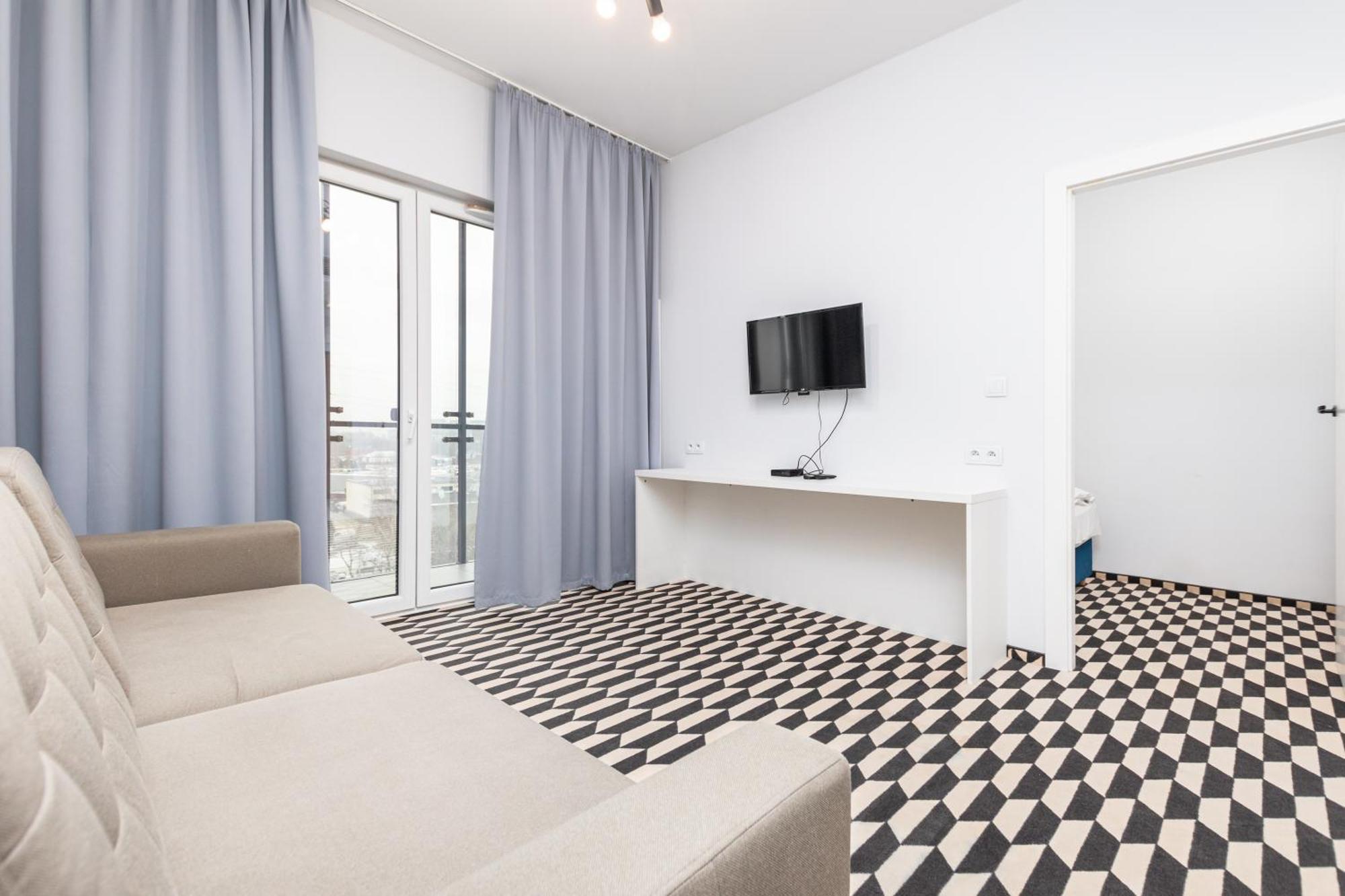 Prymasa Tysiaclecia 83A C - D By Homeprime Warsaw Luaran gambar