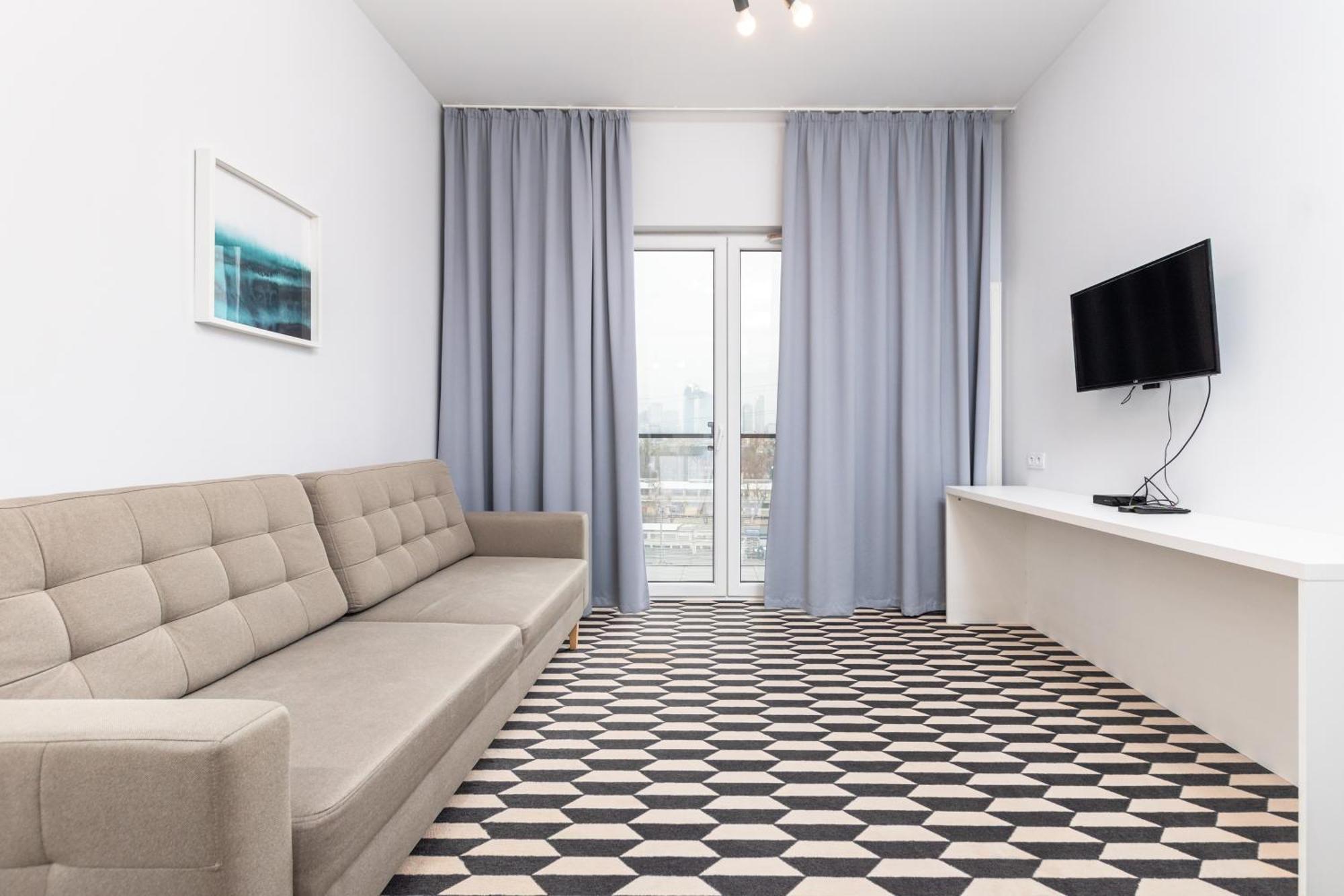 Prymasa Tysiaclecia 83A C - D By Homeprime Warsaw Luaran gambar