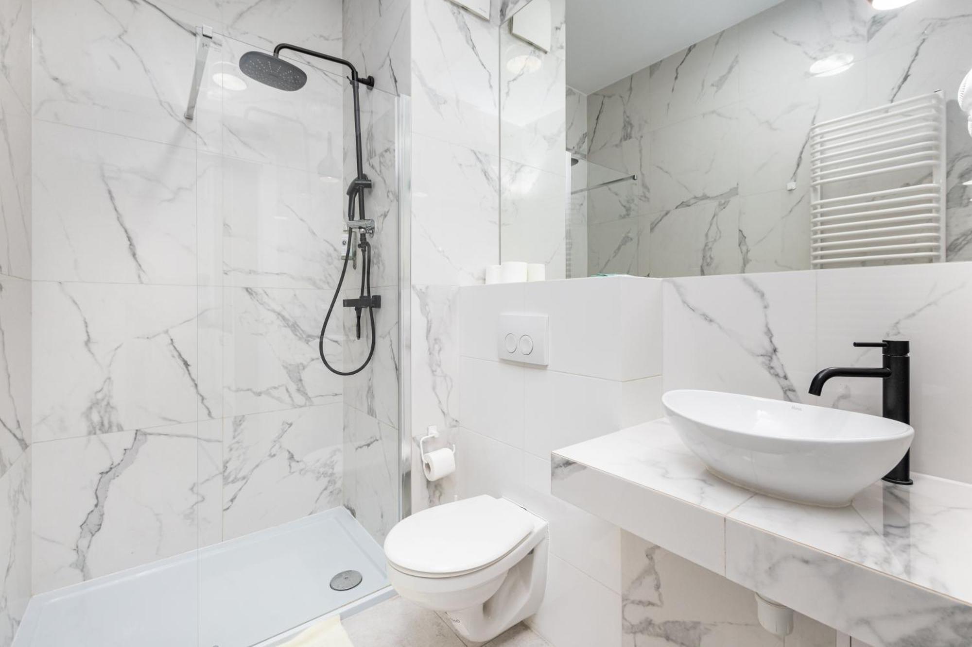 Prymasa Tysiaclecia 83A C - D By Homeprime Warsaw Luaran gambar